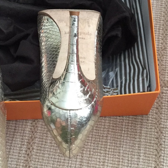 Kate Spade Karolina gold metallic snake pumps - Picture 4 of 4
